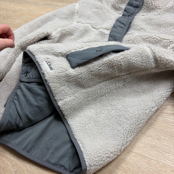 LL Bean Bean's Sherpa Fleece Full Button Jacket Women's Medium Color Cream - Picture 3 of 6